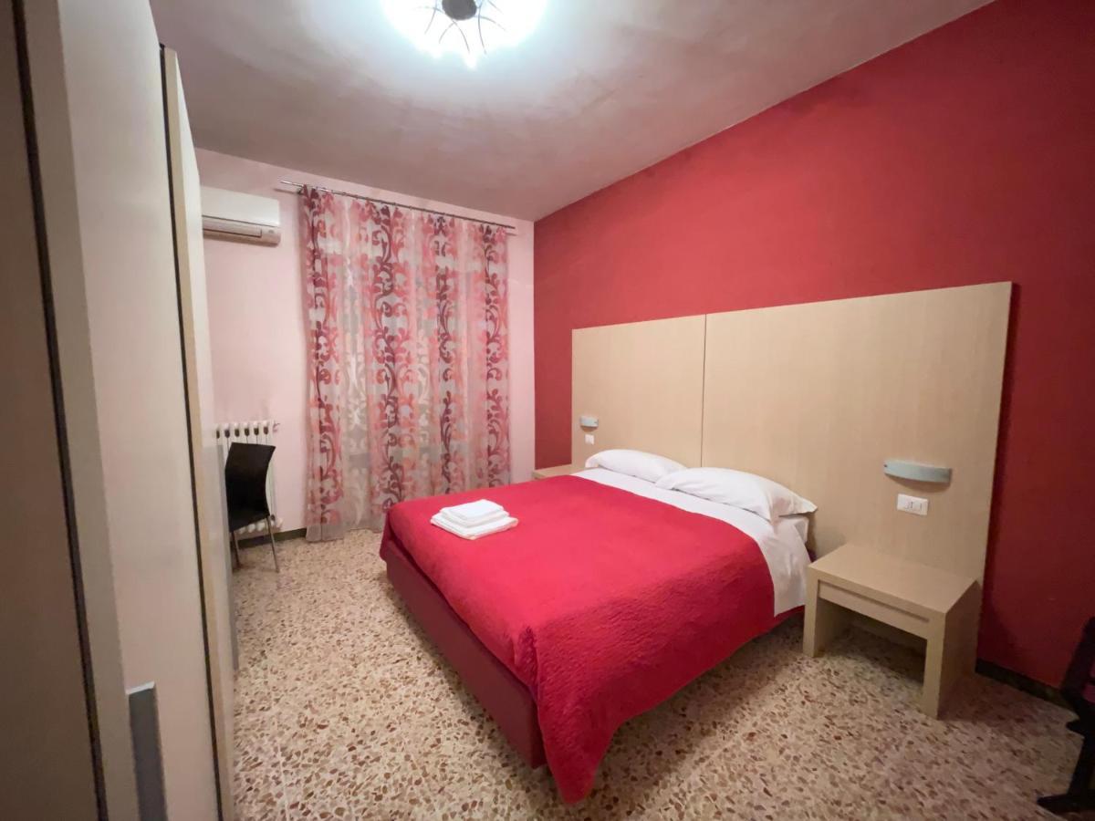 La Locomotiva Hotel 2*