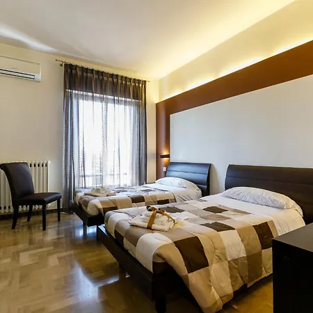 La Locomotiva Rooms Chiaravalle Exterior photo