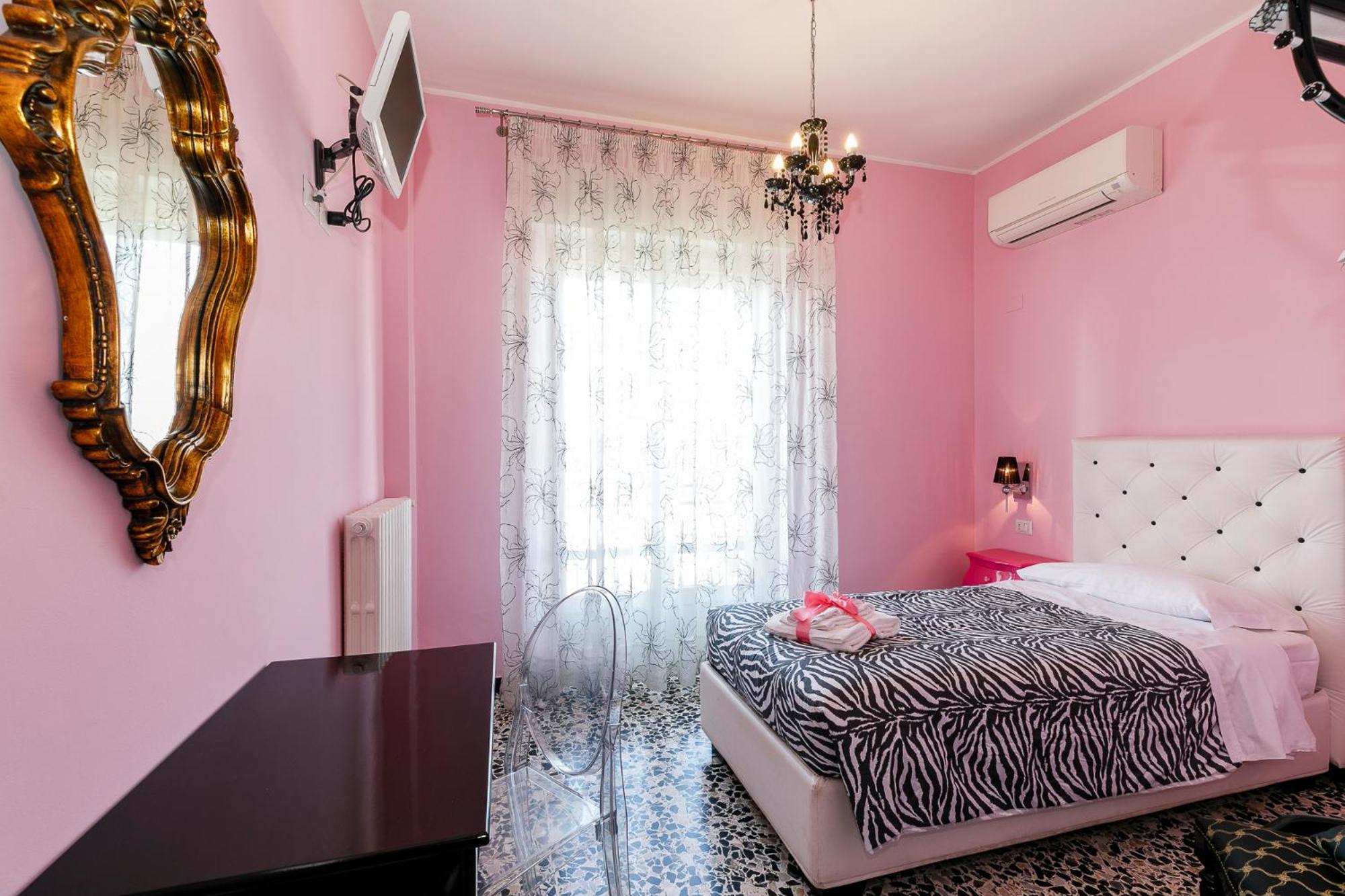La Locomotiva Hotel 2*